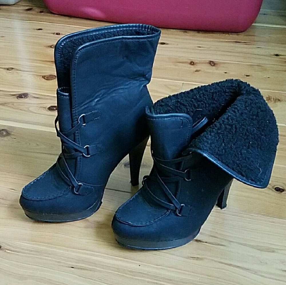Black heeled booties